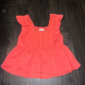 Altr’d state coral tank top with ruffle shoulders and lace. Size small.